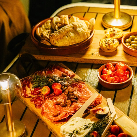tapas boat amsterdam