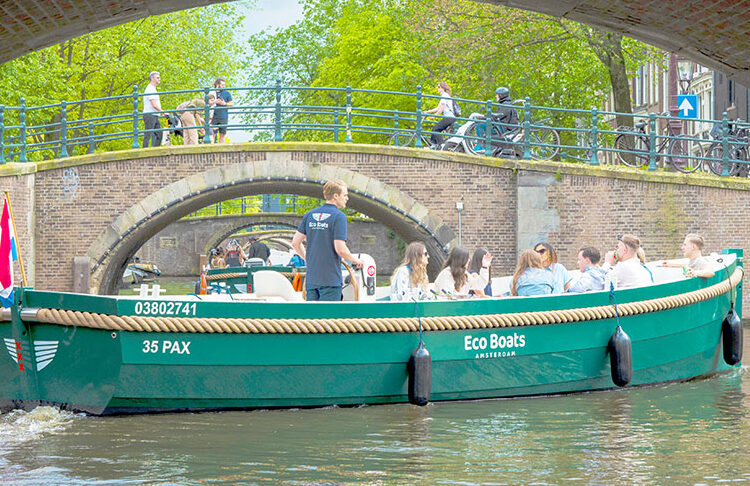 boat-tour-amsterdam-2