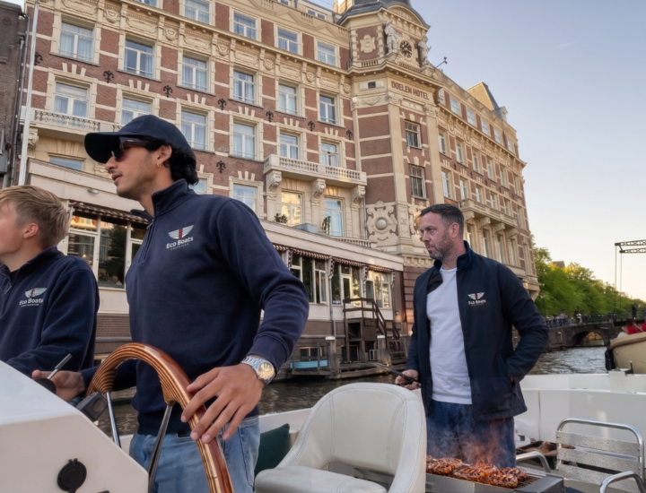Privé boot met schipper huren