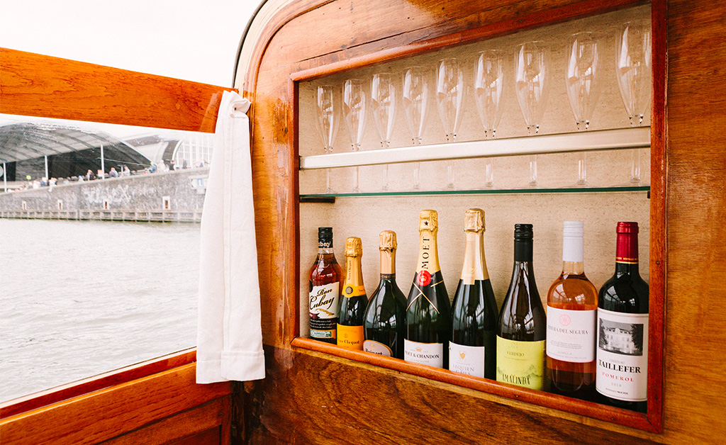 rent a saloon boat amsterdam