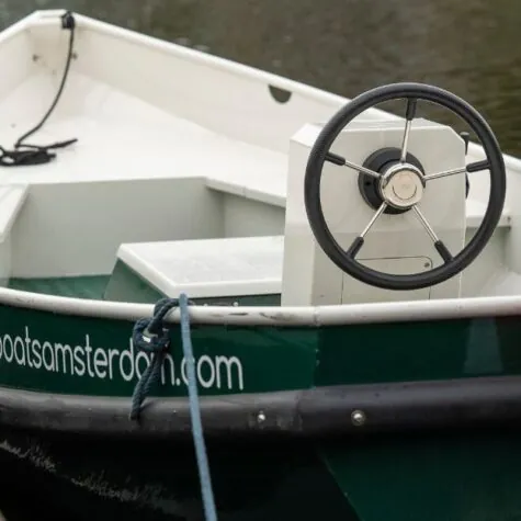 A empty 8 seater prinsen boat