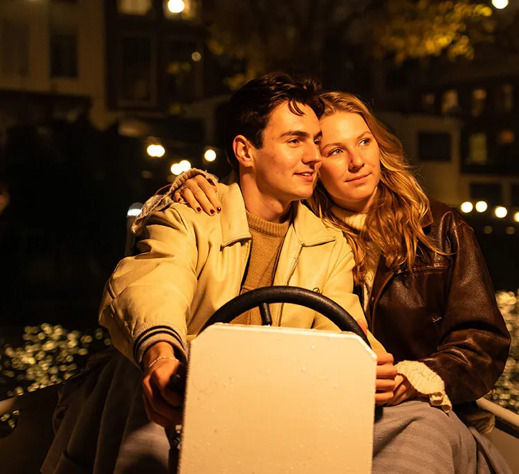 Rent a private self-drive boat