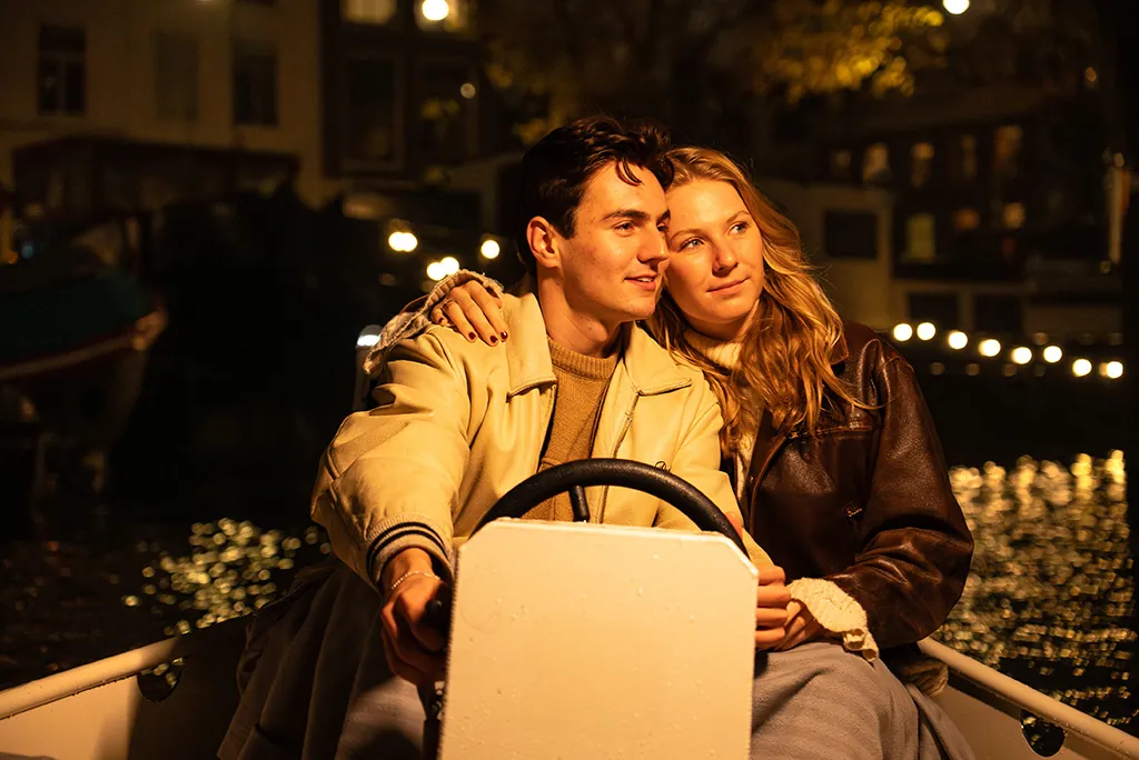 self drive boat rental amsterdam