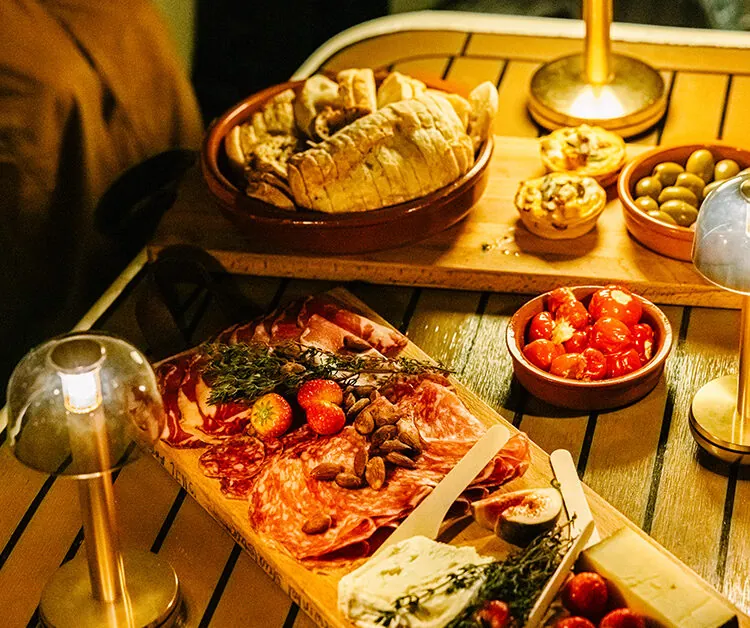 tapas boot amsterdam