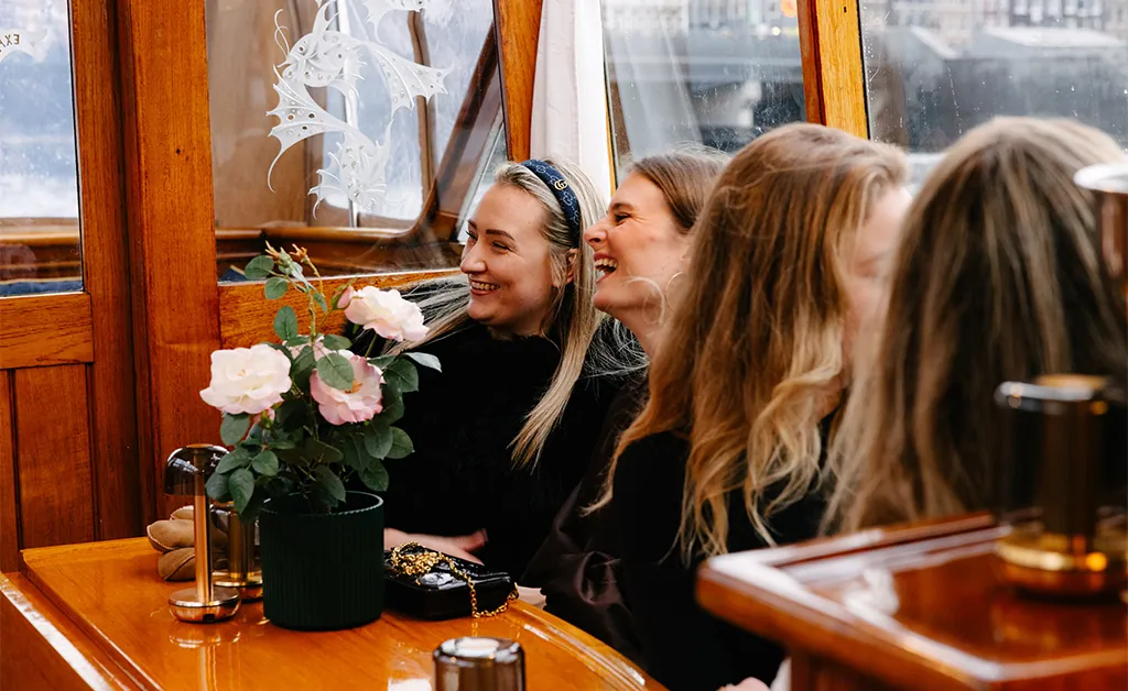 Rent a saloon boat for 50 people in Amsterdam