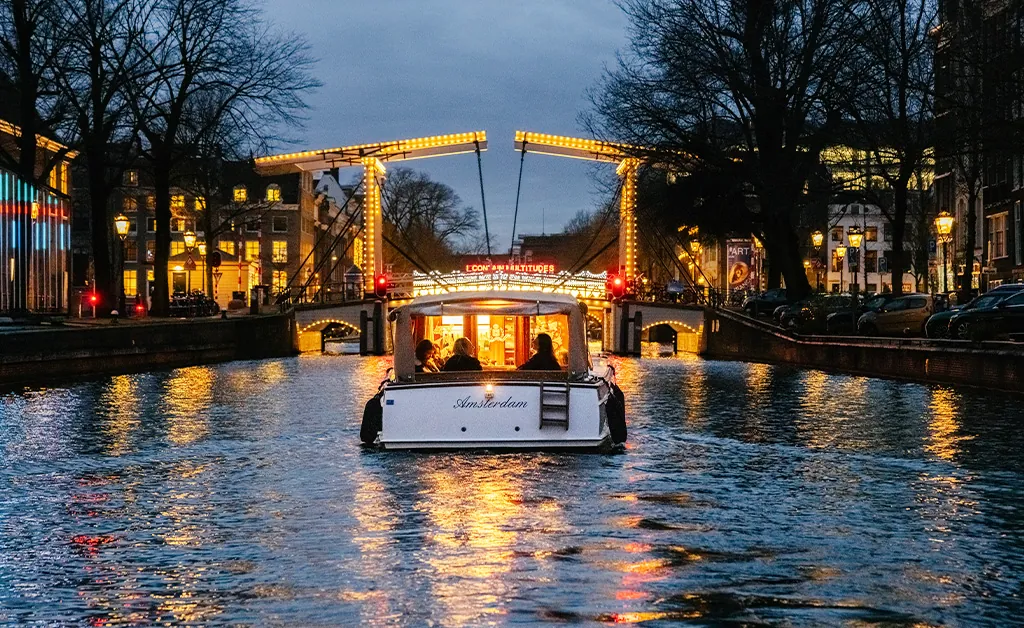Rent a saloon boat for 50 people in Amsterdam