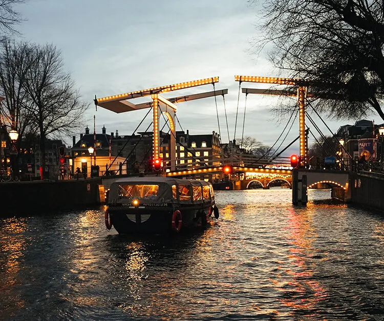 Amsterdam canal cruise tickets