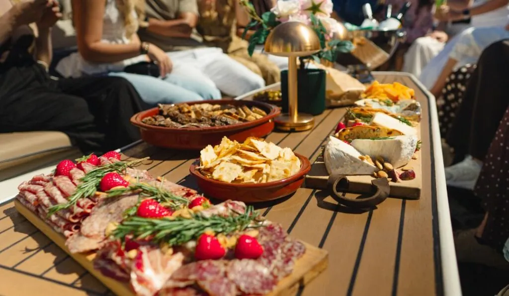 En tavel vol de tapas